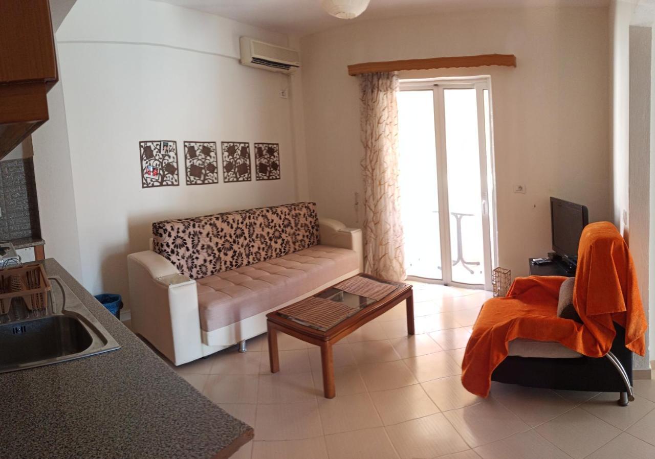Achilles Apartments Sarandë Buitenkant foto