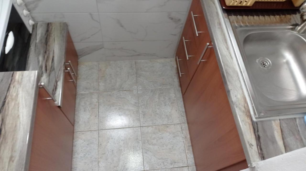 Achilles Apartments Sarandë Buitenkant foto
