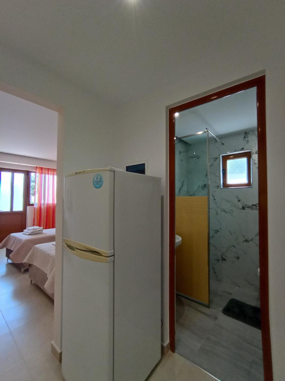 Achilles Apartments Sarandë Buitenkant foto