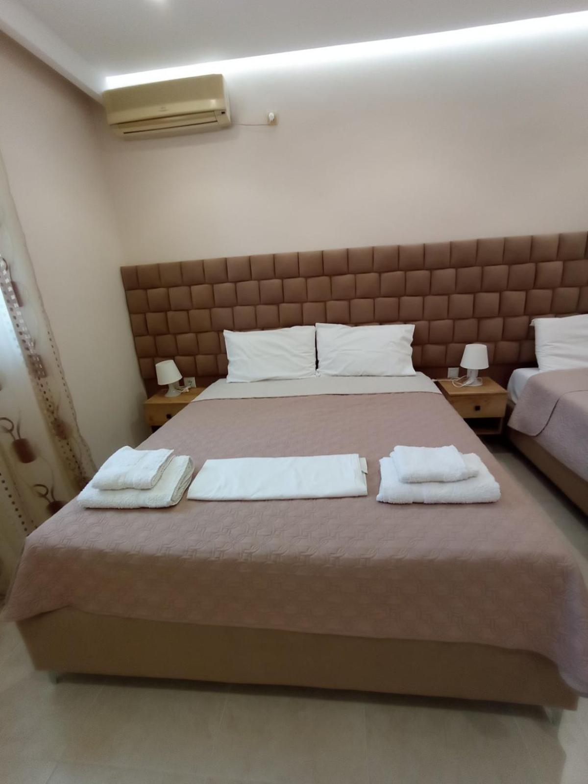 Achilles Apartments Sarandë Buitenkant foto