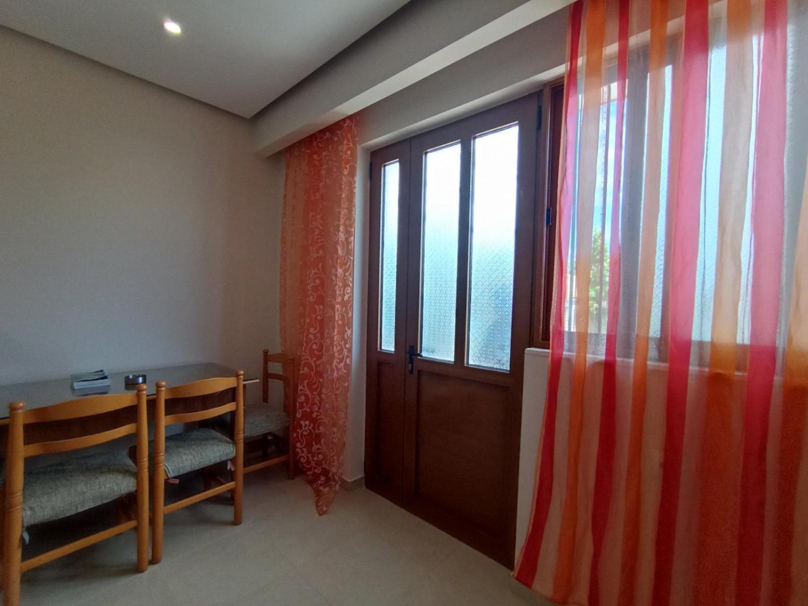 Achilles Apartments Sarandë Kamer foto