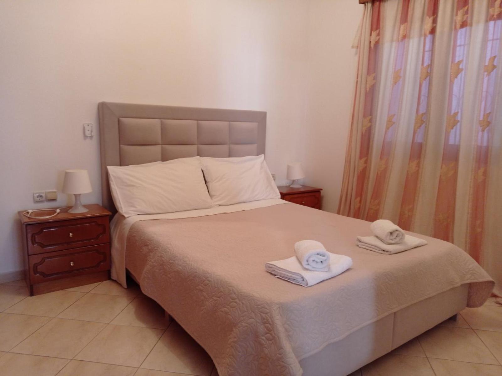 Achilles Apartments Sarandë Kamer foto