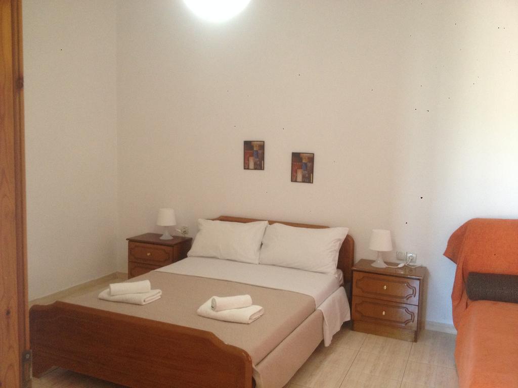 Achilles Apartments Sarandë Buitenkant foto