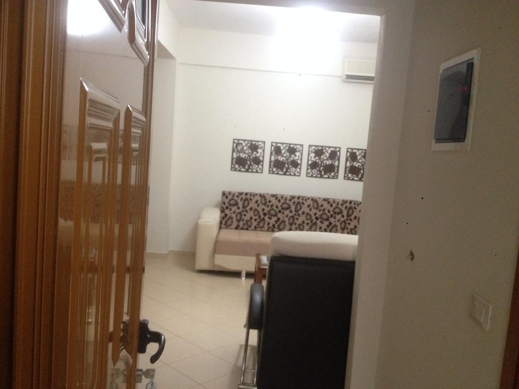 Achilles Apartments Sarandë Buitenkant foto