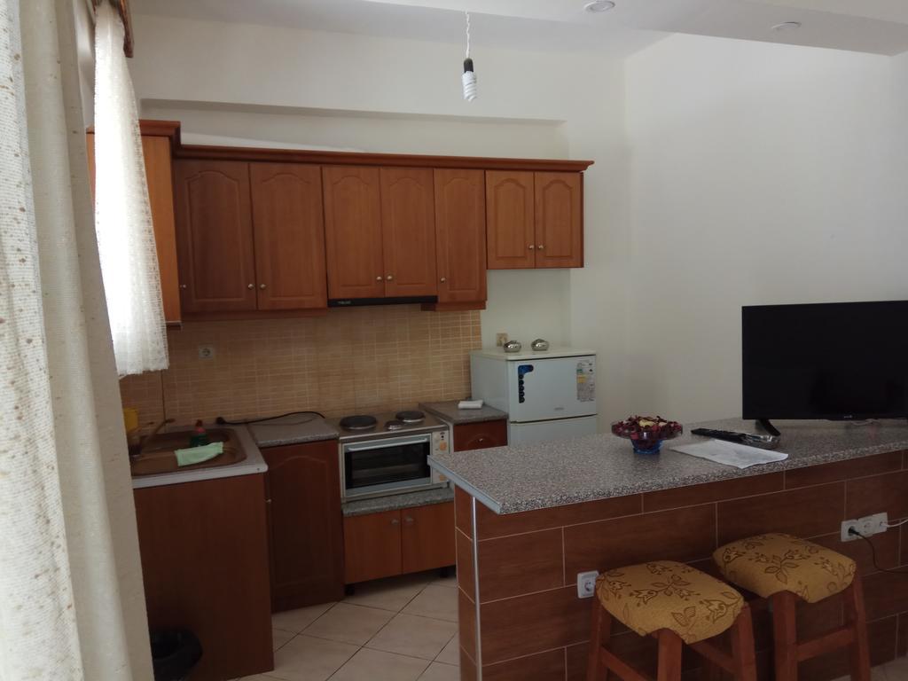 Achilles Apartments Sarandë Buitenkant foto