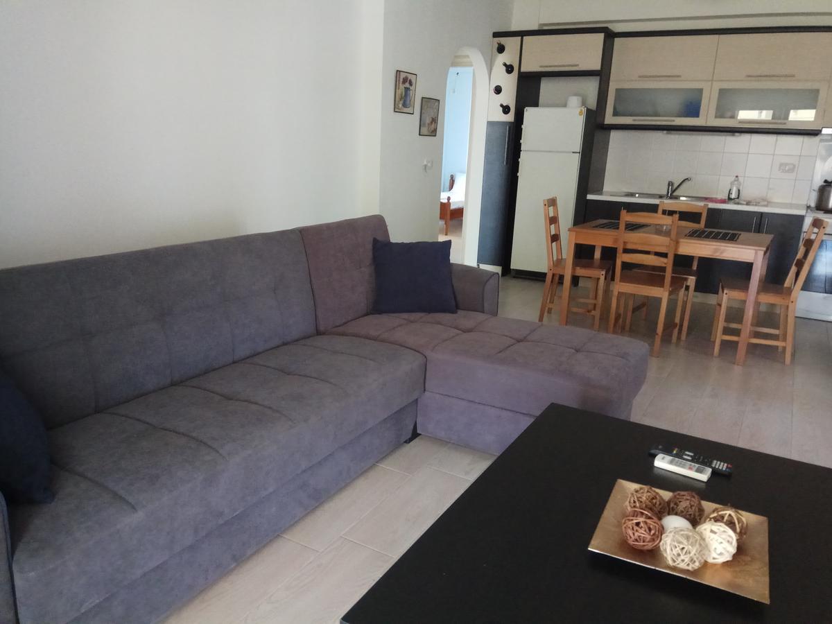 Achilles Apartments Sarandë Buitenkant foto