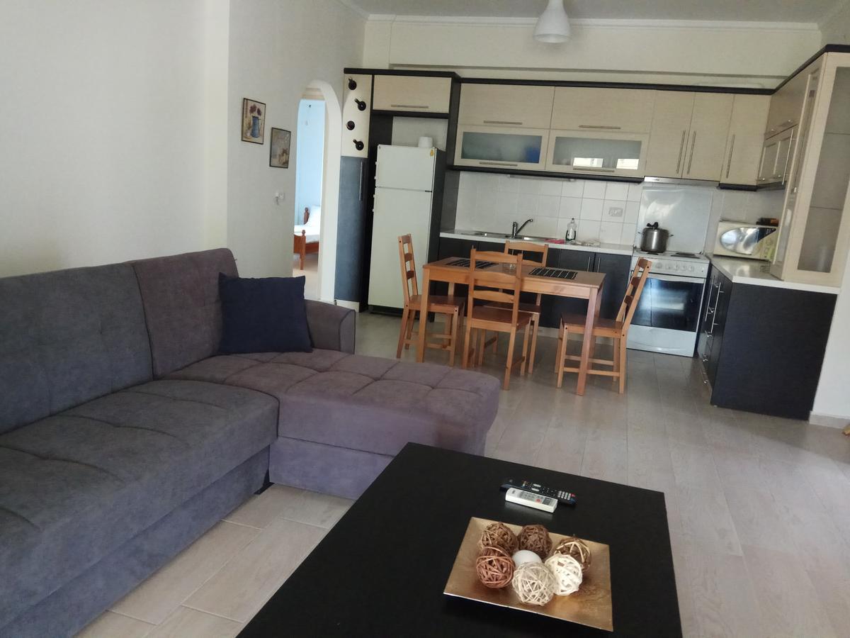 Achilles Apartments Sarandë Buitenkant foto